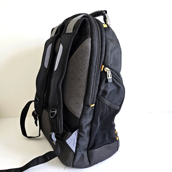 18 inch expandable laptop backpack Arctic Hunter 3 in 1 Expandable Backpack 18 inch Water Resistant Trave